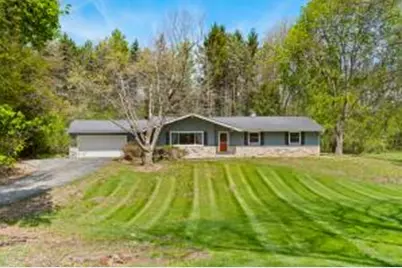 N9W31078  Concord Ct, Delafield, WI 53018 - Photo 1