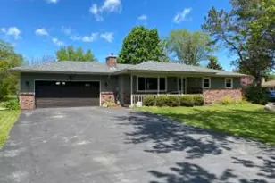 4914 Twin Elms Dr, Racine, WI 53406 - Photo 1