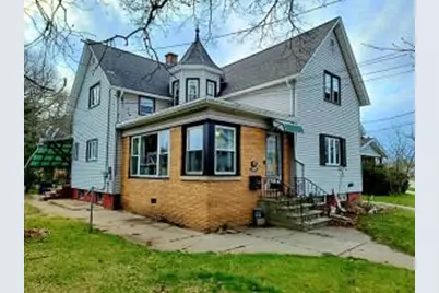 1420  Hawthorne Ave, Two Rivers, WI 54241 - Photo 1