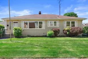 1715 26th St, Kenosha, WI 53140 - Photo 1