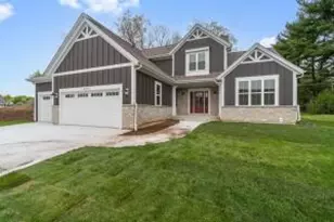 W221N3075 Greenwood Rd, Pewaukee, WI 53186 - Photo 1