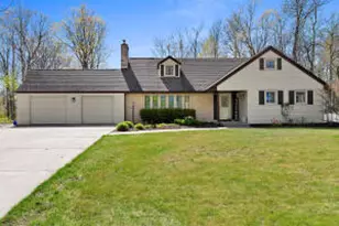 1140 Tanglewood Rd, Manitowoc, WI 54220 - Photo 1