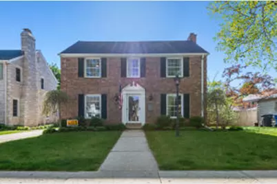 4635 N Wildwood Ave, Whitefish Bay, WI 53211 - Photo 1