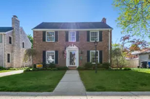 4635 N Wildwood Ave, Whitefish Bay, WI 53211 - Photo 1