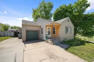 424 W Milwaukee St, Jefferson, WI 53549 - Photo 1