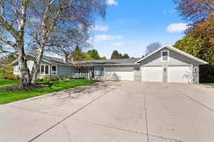 5204 S 10th St, Manitowoc, WI 54220 - Photo 1