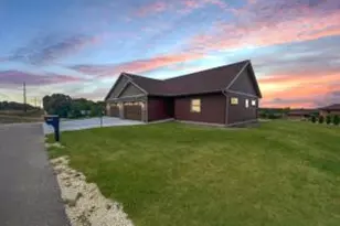 W7708 Parcher Ct, Holland, WI 54636 - Photo 1