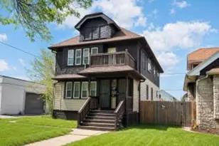 4021 N 24th Pl, Milwaukee, WI 53209 - Photo 1