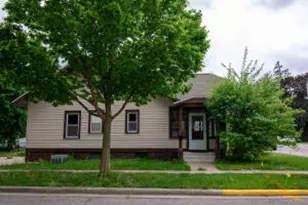 1121 Williams St, Lake Geneva, WI 53147 - Photo 1