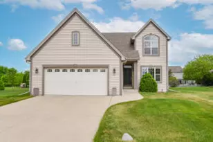 606 E Emily Ave, Elkhorn, WI 53121 - Photo 1