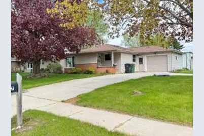 547 E Church St, Mishicot, WI 54228 - Photo 1