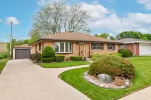 1631 W Bottsford Ave, Milwaukee, WI 53221 - Photo 1