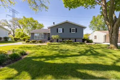 N67W23865  Linda Dr, Sussex, WI 53089 - Photo 1