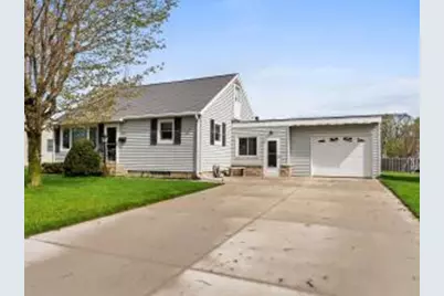2332  37th St, Two Rivers, WI 54241 - Photo 1