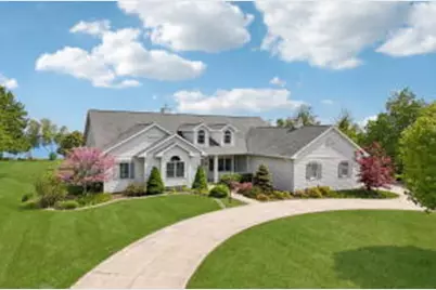 4635 S 10th St, Manitowoc, WI 54220 - Photo 1