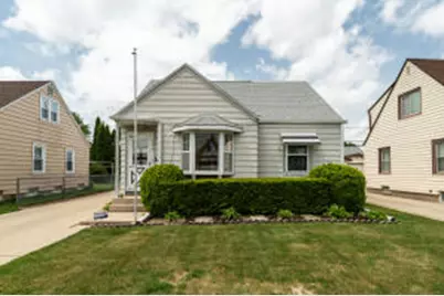 1479 S 93rd St, West Allis, WI 53214 - Photo 1