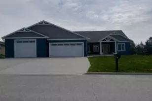523 Wren Ln, Howards Grove, WI 53083 - Photo 1