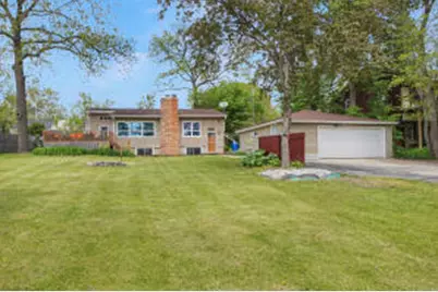 528  Wahl Ave, Mukwonago, WI 53149 - Photo 1
