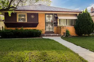 4219 N 72nd St, Milwaukee, WI 53216 - Photo 1