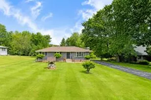 W140 Belleview Ave, Ixonia, WI 53066 - Photo 1