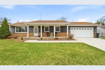 124  Ramlen Ct, Appleton, WI 54915 - Photo 1