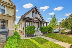 1431 S 72nd St, West Allis, WI 53214 - Photo 1