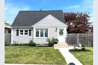 626  Blake Ave, South Milwaukee, WI 53172 - Photo 1