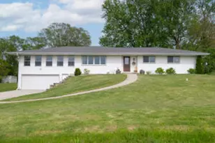 W220N9740 Amy Belle Rd, Germantown, WI 53017 - Photo 1