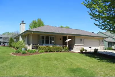 N77W15970  Settlers Ct, Menomonee Falls, WI 53051 - Photo 1