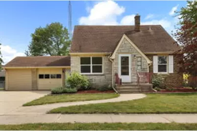 1815  29th St, Kenosha, WI 53140 - Photo 1