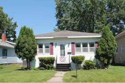 2322  Wood St, La Crosse, WI 54603 - Photo 1