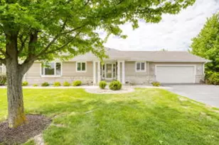 W173N7932 Bluejay Ct, Menomonee Falls, WI 53051 - Photo 1