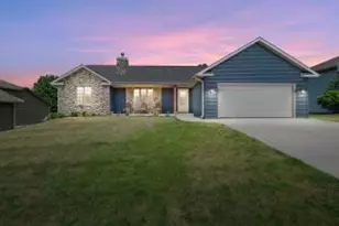 230 Thurow Dr, Oconomowoc, WI 53066 - Photo 1