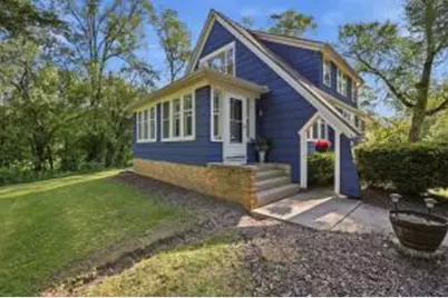 10064 N Cedarburg Rd, Mequon, WI 53092 - Photo 1
