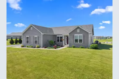 463  Chasefield Dr, Williams Bay, WI 53191 - Photo 1