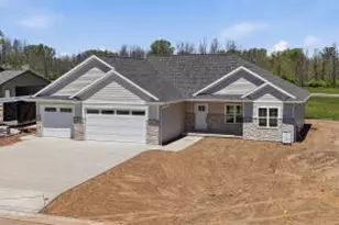 338 Rawley Ct, Two Rivers, WI 54241 - Photo 1