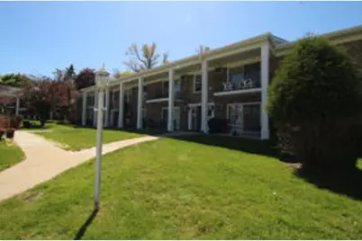 118  Evelyn Ln, Lake Geneva, WI 53147 - Photo 1