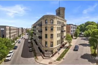 1818 N Water St, Milwaukee, WI 53202 - Photo 1