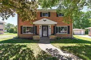 W158N8971 Charles Dr, Menomonee Falls, WI 53051 - Photo 1