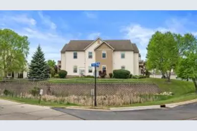 8614 S Stratford Rd, Oak Creek, WI 53154 - Photo 1