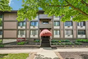 2025 E Greenwich Ave, Milwaukee, WI 53211 - Photo 1