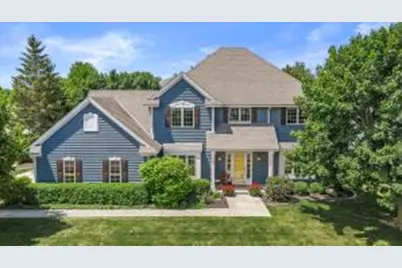 W72N447  Mulberry Ave, Cedarburg, WI 53012 - Photo 1