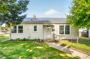 3204 Lasalle St, Racine, WI 53402 - Photo 1