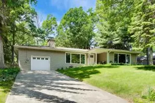 1030 Jenkins Dr, Fontana, WI 53125 - Photo 1