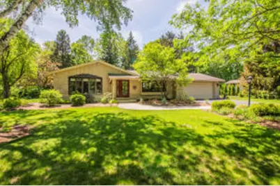 7387  Glencoe Dr, Cedarburg, WI 53012 - Photo 1