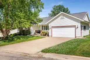 3625 Bentwood Pl, La Crosse, WI 54601 - Photo 1