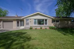 1006 Highland Ave, Watertown, WI 53098 - Photo 1