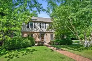 6175 N Kent Ave, Whitefish Bay, WI 53217 - Photo 1