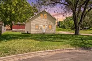 400 Prospect St, La Crosse, WI 54603 - Photo 1