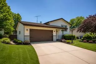7821 W Hustis St, Milwaukee, WI 53223 - Photo 1